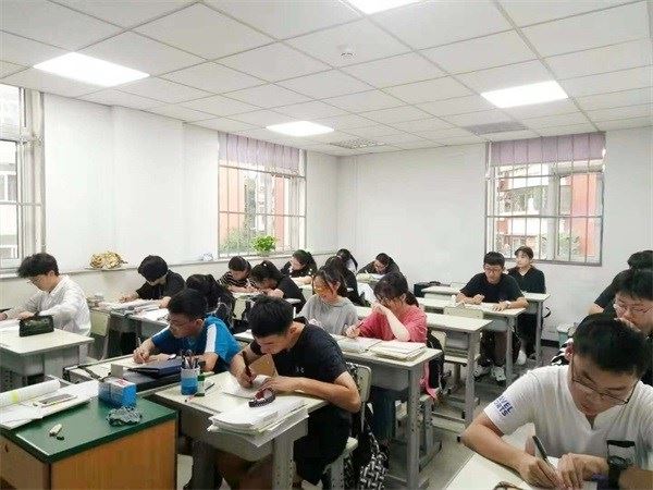 天津著名回津高考培训学校